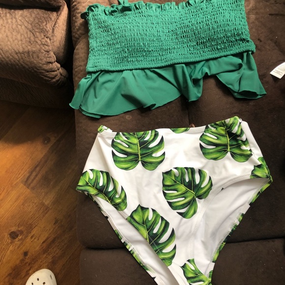 Cupshe bikini. - Picture 2 of 7